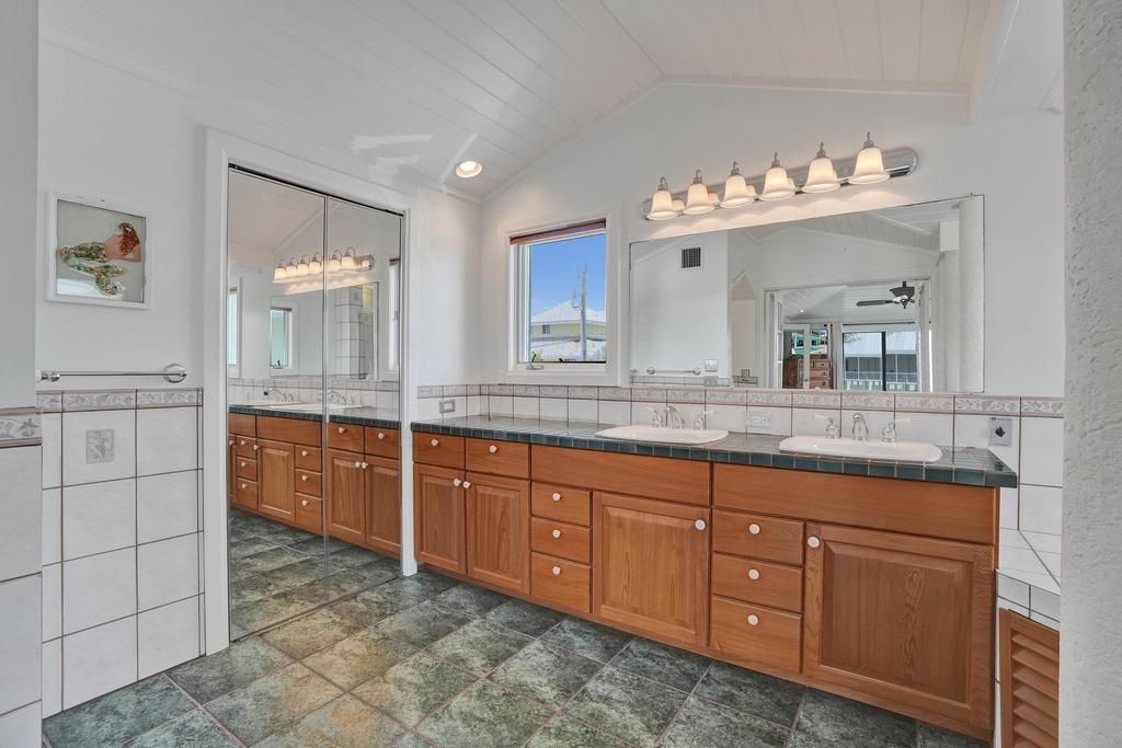 107 Valencia Drive, Islamorada, FL 33036 Photo