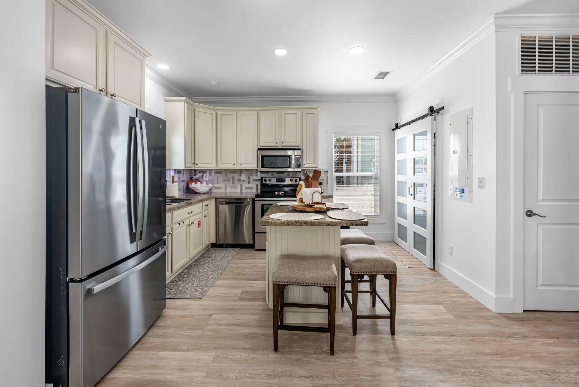 390 25th Street Ocean, Marathon, FL 33050 Photo
