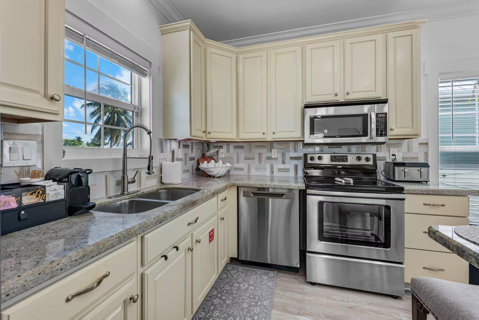 390 25th Street Ocean, Marathon, FL 33050 Photo