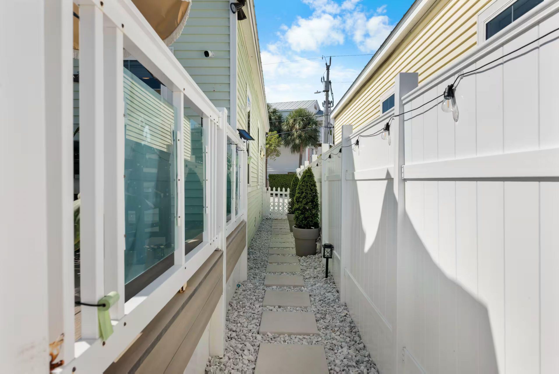 390 25th Street Ocean, Marathon, FL 33050 Photo