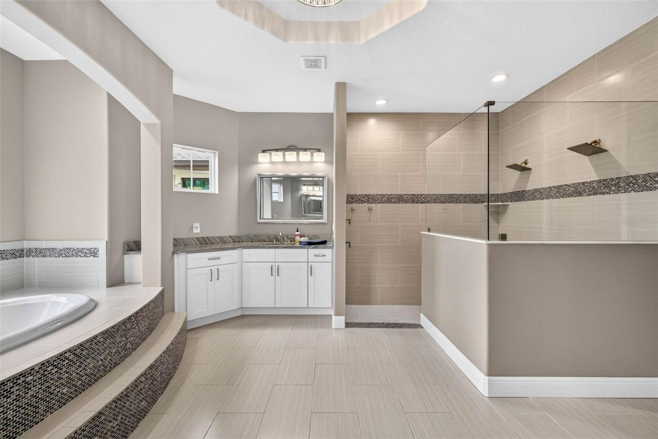 4760 Lago Vista Circle, Land O Lakes, FL 34639 Photo