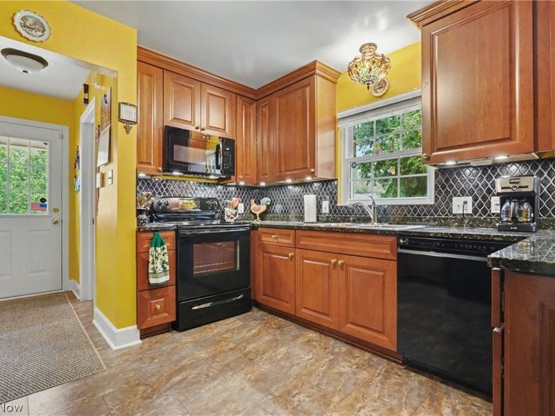 370 Kimberly Road, Akron, OH 44313 Photo 16