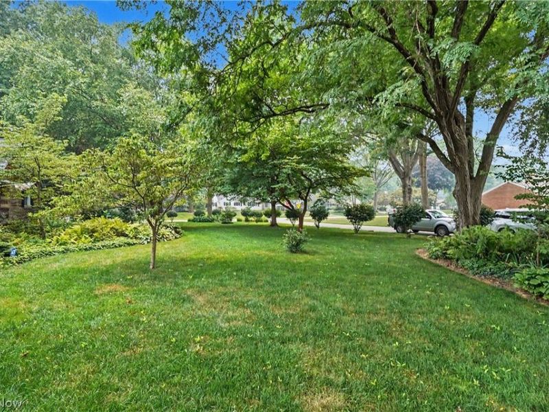 370 Kimberly Road, Akron, OH 44313 Photo 3