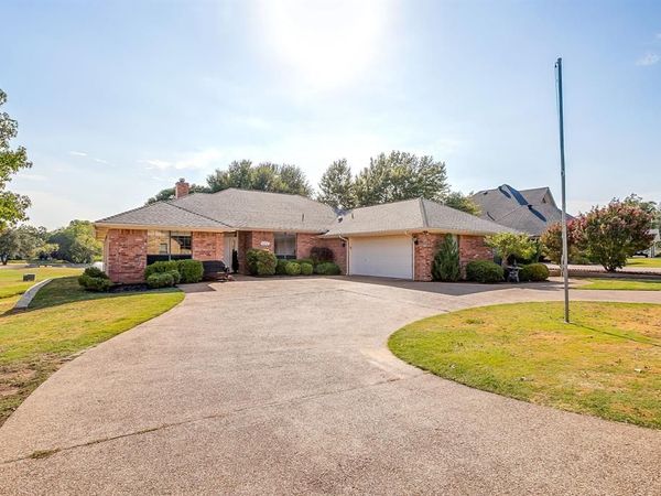 8810 Bellechase Road, Granbury, TX 76049