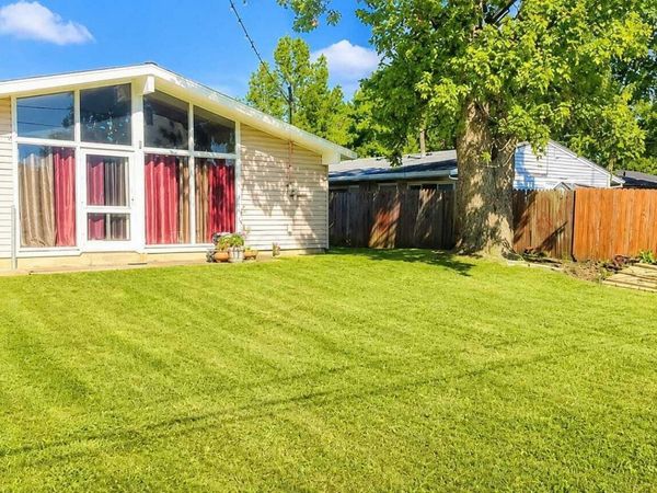 856 Mark Place , Columbus, OH 43204