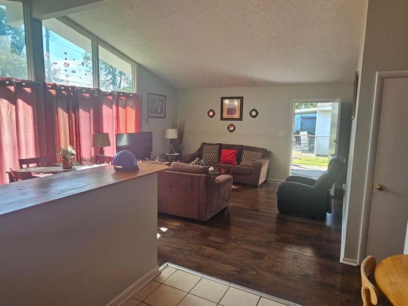 856 Mark Place, Columbus, OH 43204 Photo 6