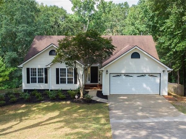 4267 Riviere PT , Gainesville, GA 30507
