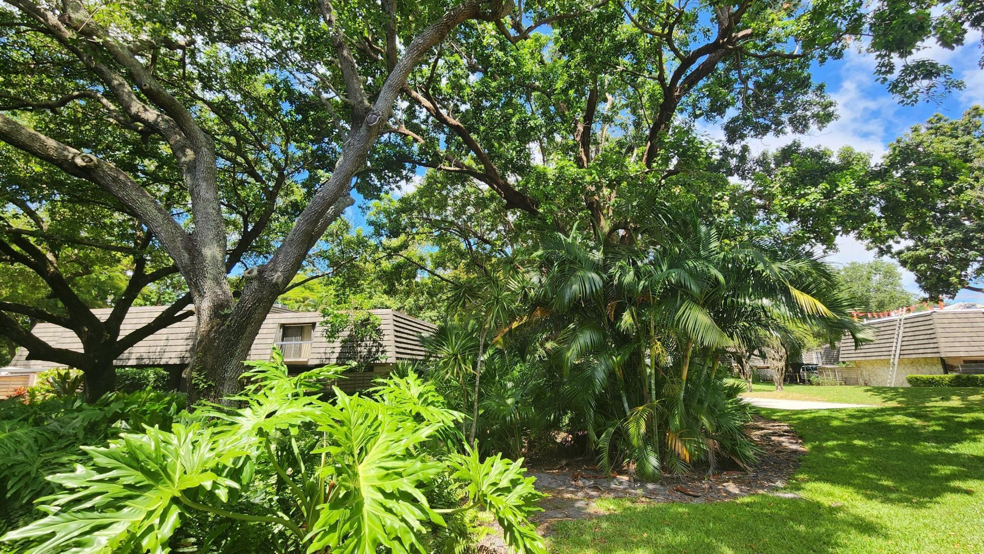 534 5th Terrace, Palm Beach Gardens, FL 33418 Photo