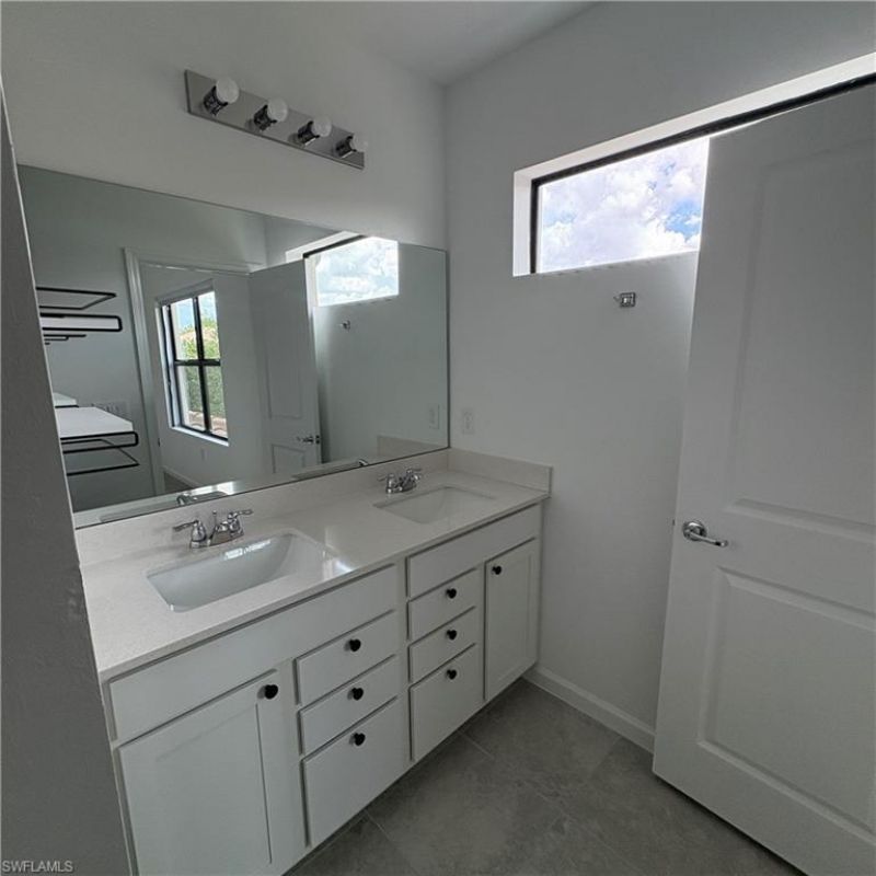 1545 Lake Jessup Cir , Cape Coral, FL 33909 Photo