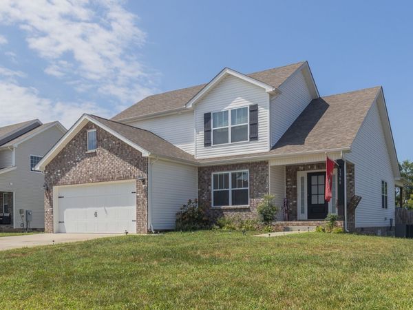 1368 Harmon Ln, Clarksville, TN 37042