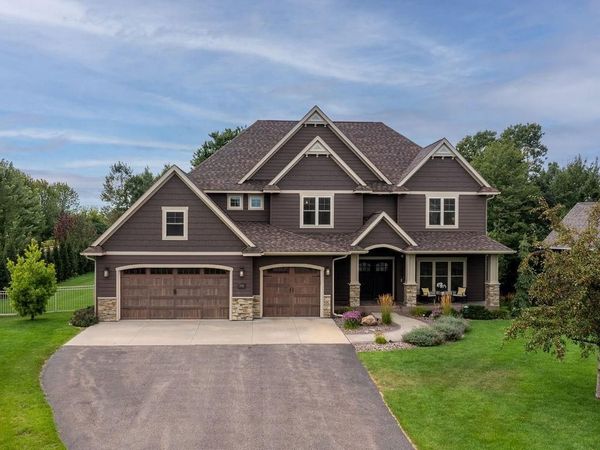 4766 S Oakwood Hills Parkway, Eau Claire, WI 54701