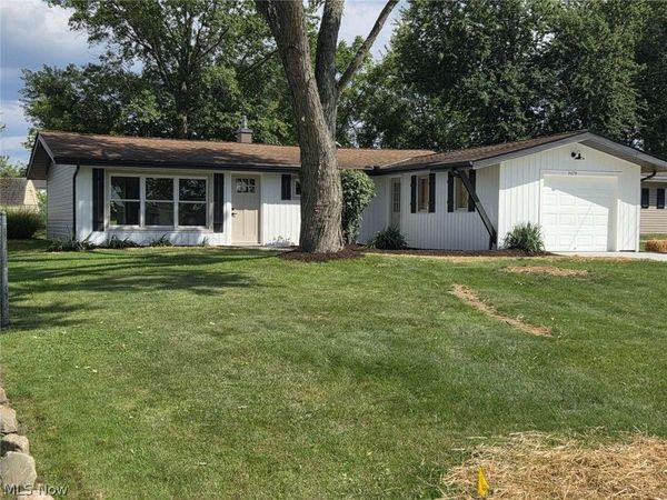 9079 N Plaza Drive , Northfield, OH 44067
