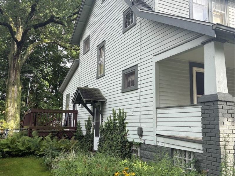 1949 7th Street, Cuyahoga Falls, OH 44221 Photo 2