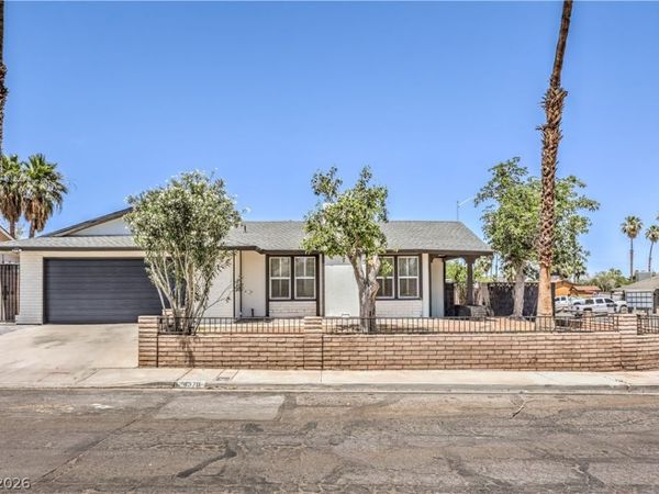 4370 Lariat Drive , Las Vegas, NV 89121