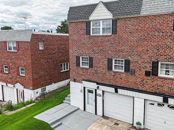 8520 BRIDLE ROAD, PHILADELPHIA, PA 19111