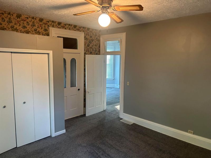 208 N Henry Street N, Unit 208 & 208, Crestline, OH 44827 Photo 4