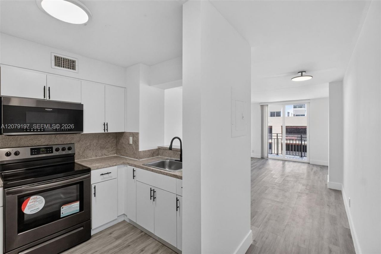 501 SW 1st St, Unit 607, Miami, FL 33130 Photo