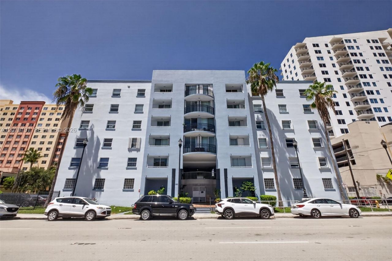 501 SW 1st St, Unit 607, Miami, FL 33130 Photo