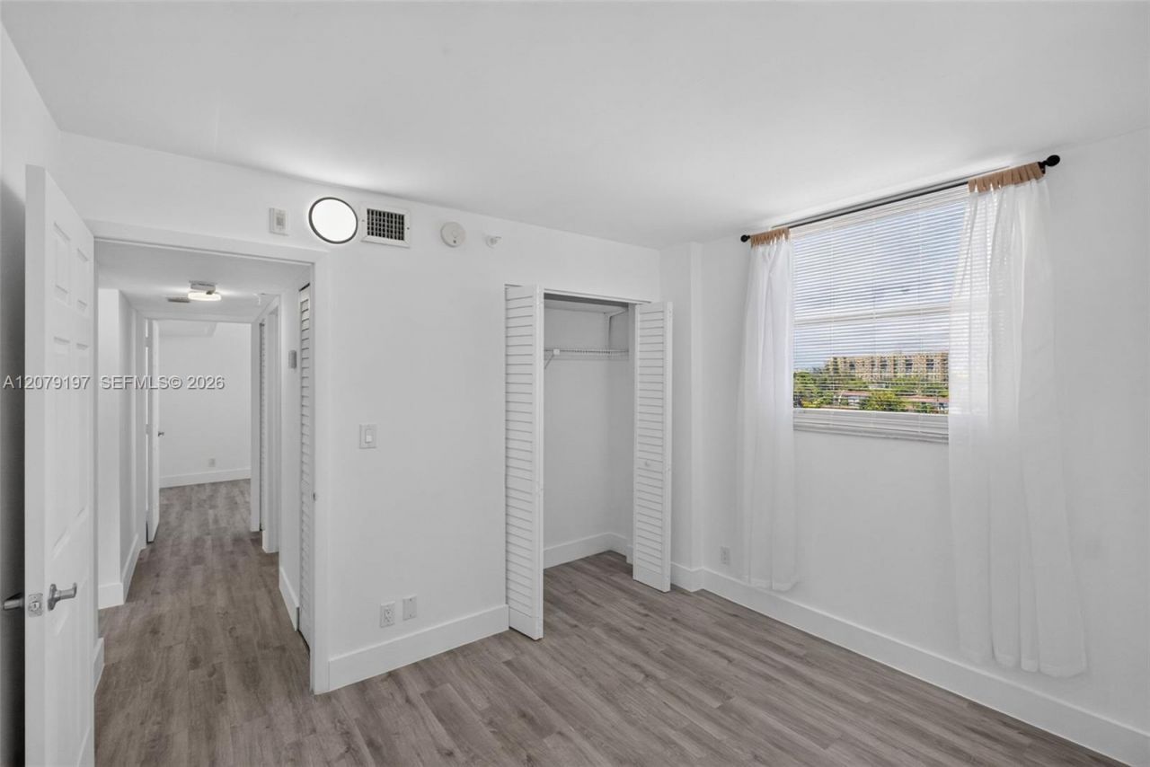 501 SW 1st St, Unit 607, Miami, FL 33130 Photo