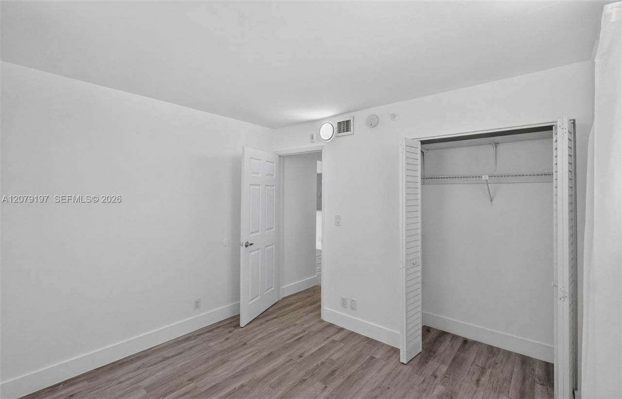 501 SW 1st St, Unit 607, Miami, FL 33130 Photo