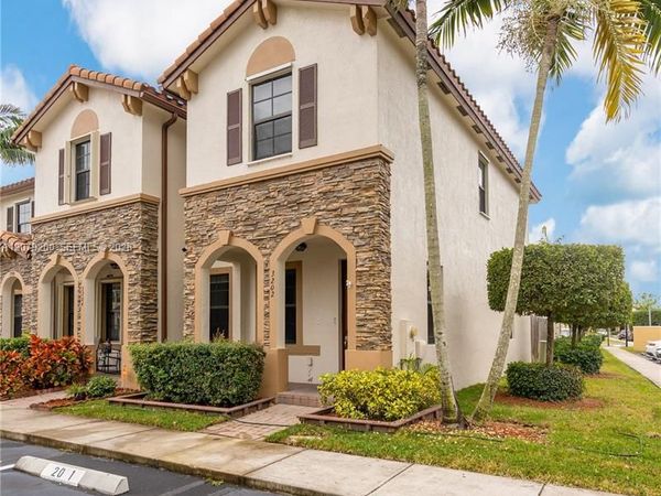 3202 SE 6th St , Homestead, FL 33033