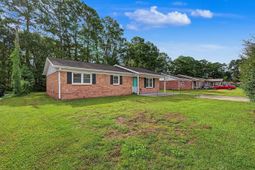 5660 Dogwood Circle  photo 4