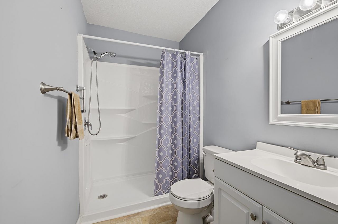 5660 Dogwood Circle  Photo 28