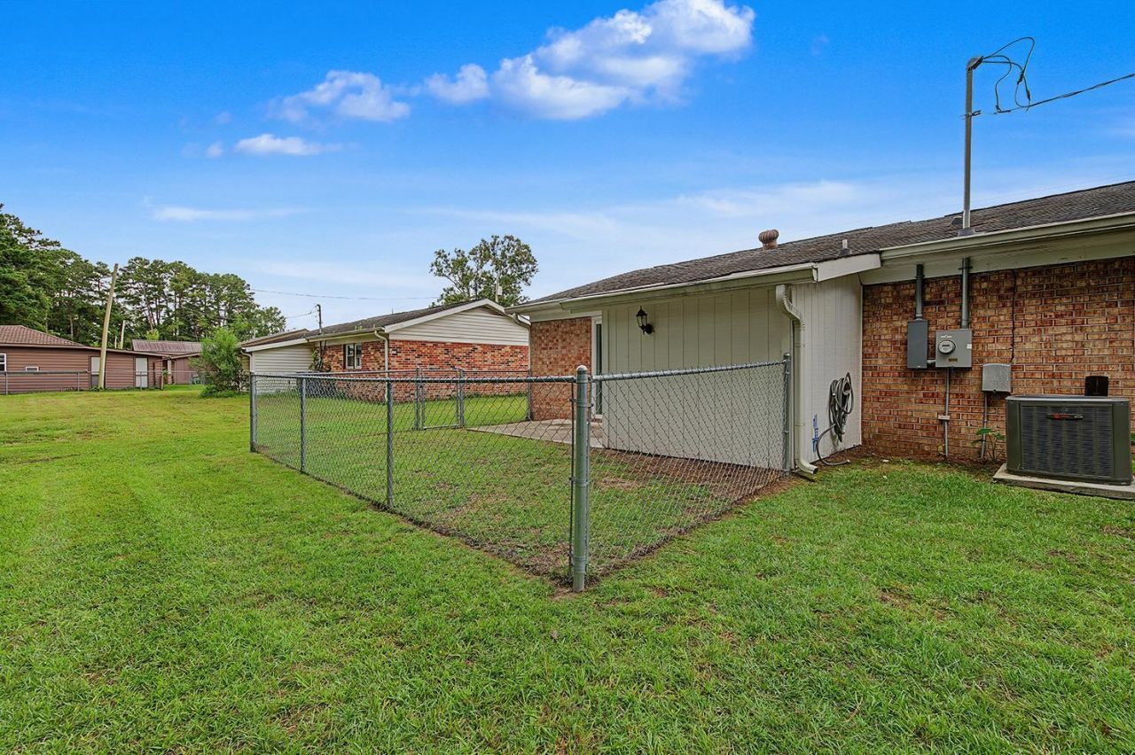 5660 Dogwood Circle  Photo 35
