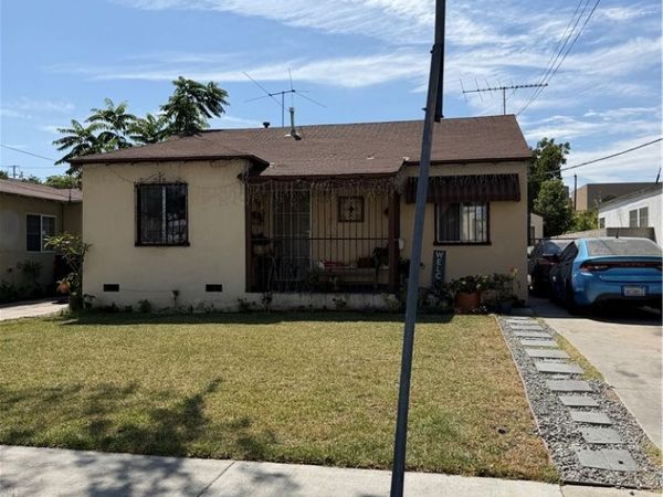 6139 Clarkson, Maywood, CA 90270
