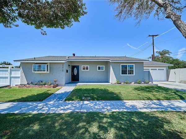 20815 Gridley Rd., Lakewood, CA 90715
