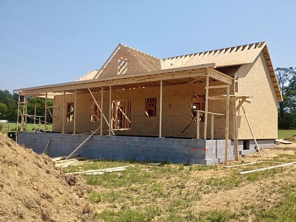 349 E Biggs Rd , Portland, TN 37148