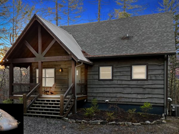 345 Deer Trail, Mineral Bluff, GA 30559