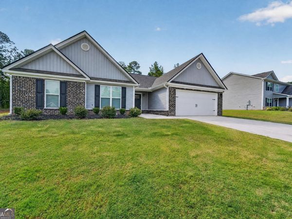 421 Riley Circle NW, Milledgeville, GA 31061