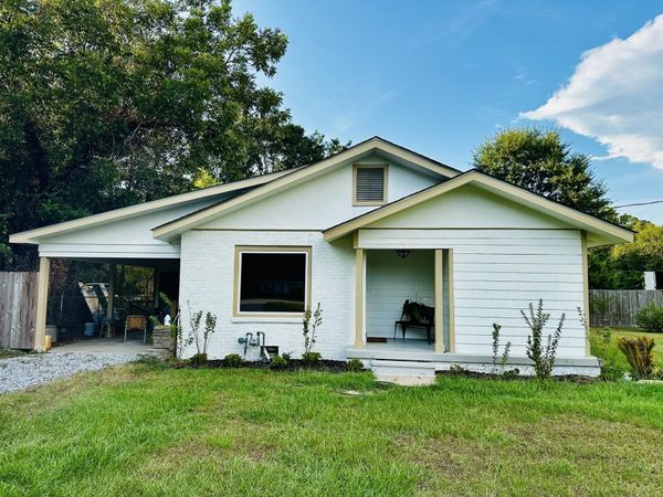 37 Corinth Rd., Petal, MS 39465