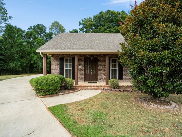 24 Fleur De Lis, Hattiesburg, MS 39402