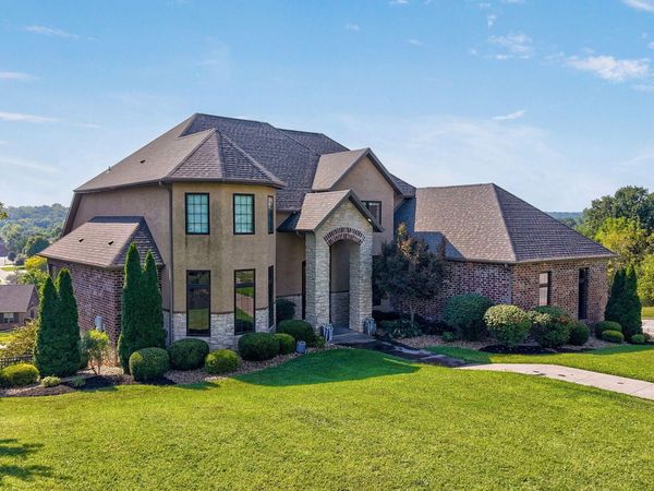 6388 S Weatherwood Trail , Springfield, MO 65810