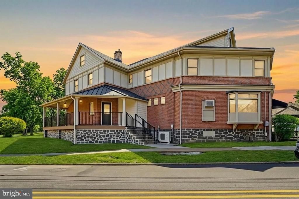 1 PENNSYLVANIA AVENUE , WAYNE, PA 19087