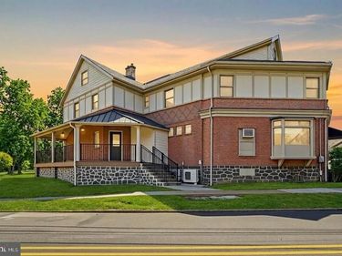 1 PENNSYLVANIA AVENUE , WAYNE, PA 19087