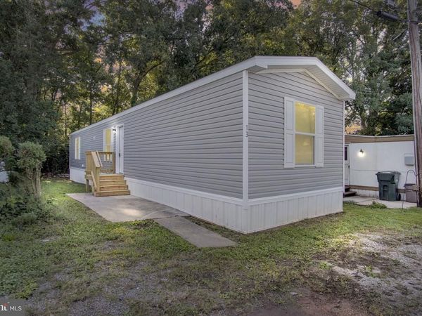 13 MOBILE , THOMASVILLE, PA 17364