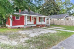 557 Louis Street photo 4
