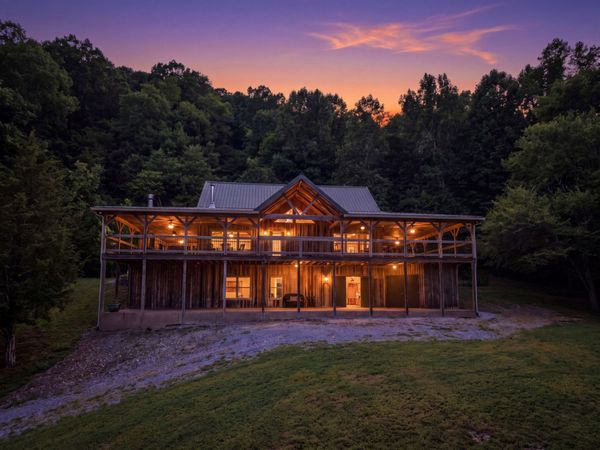 59 Russell Ln , Pleasant Shade, TN 37145
