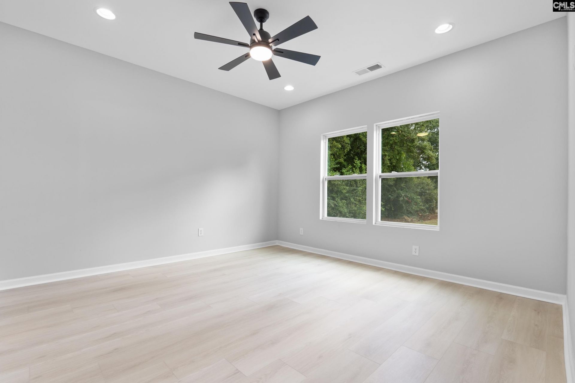 2417 Blue Ridge Terrace Photo 12