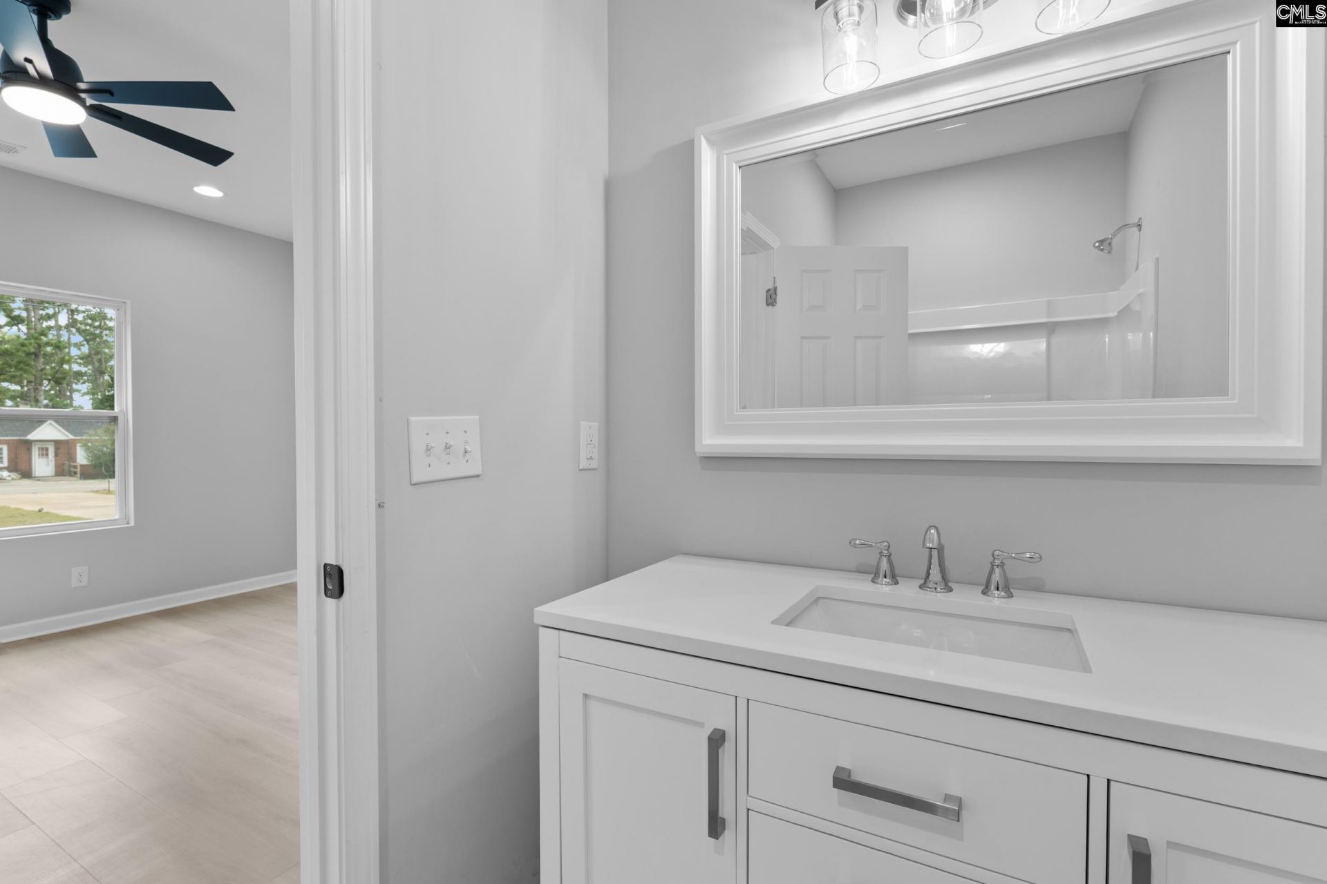 2417 Blue Ridge Terrace Photo 15