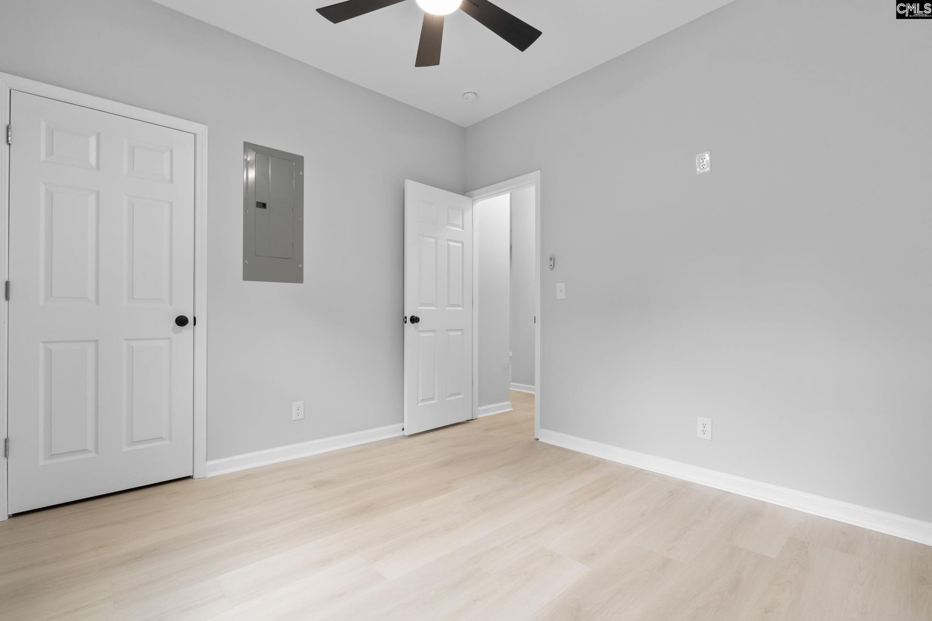 2417 Blue Ridge Terrace Photo 18