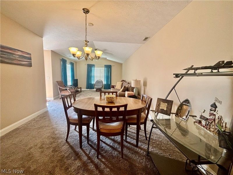 177 Woodbury Glen Street, Hartville, OH 44632 Photo 10