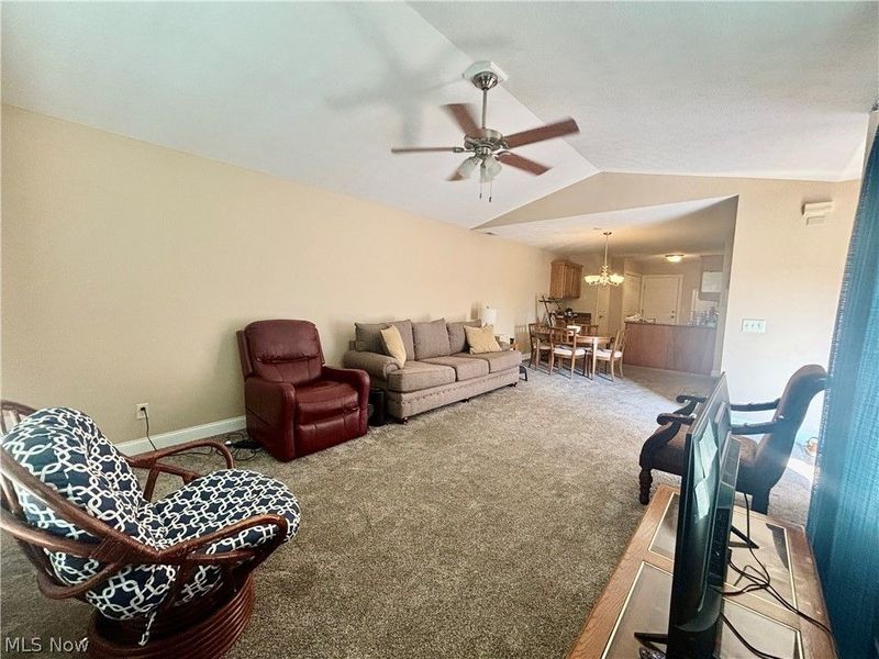 177 Woodbury Glen Street, Hartville, OH 44632 Photo 16