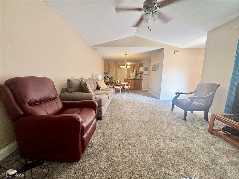177 Woodbury Glen Street, Hartville, OH 44632 Photo 20