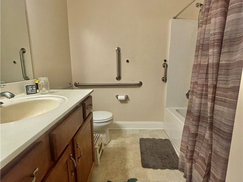 177 Woodbury Glen Street, Hartville, OH 44632 Photo 30