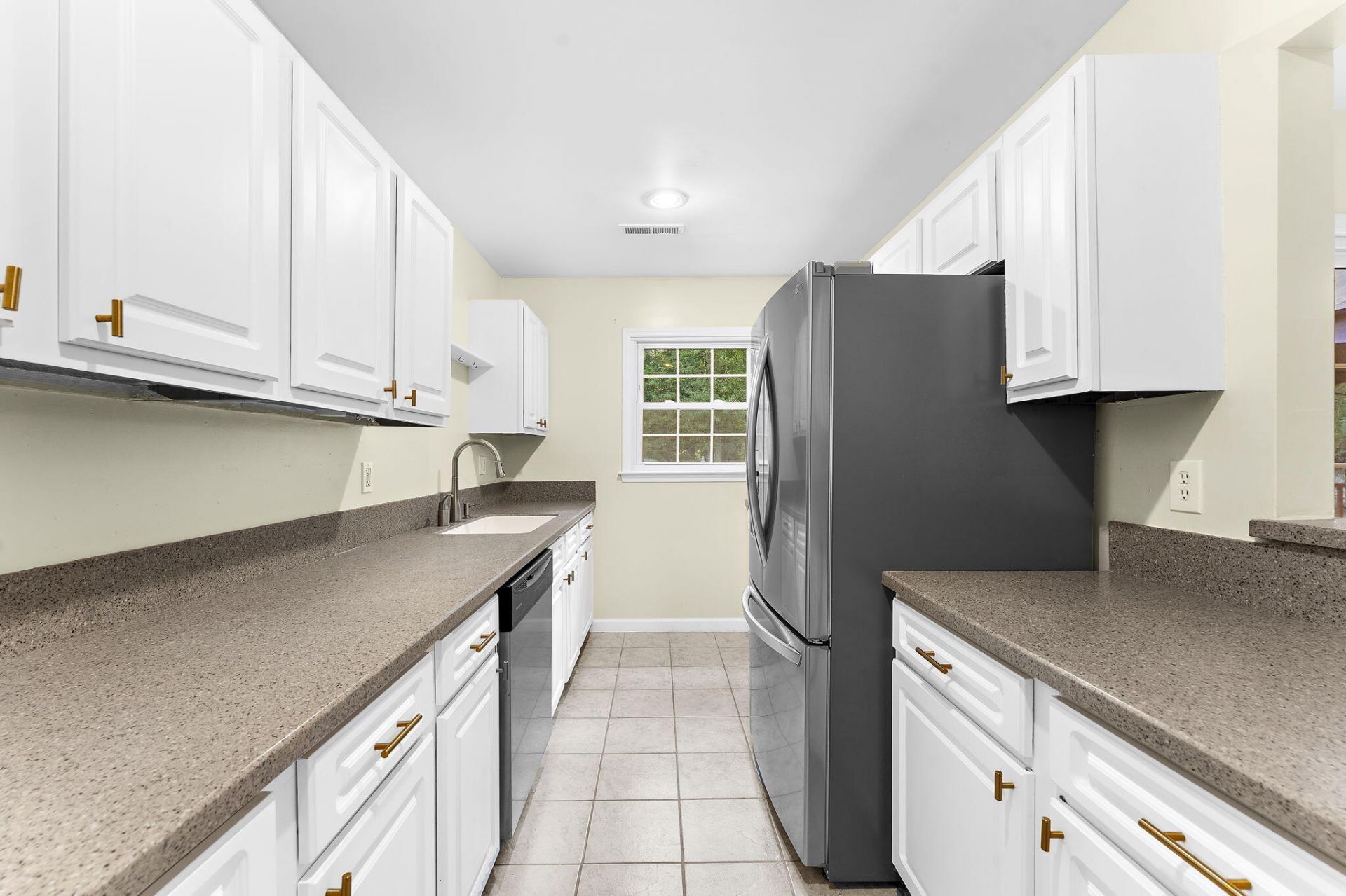 108 New Spring Court Photo 14