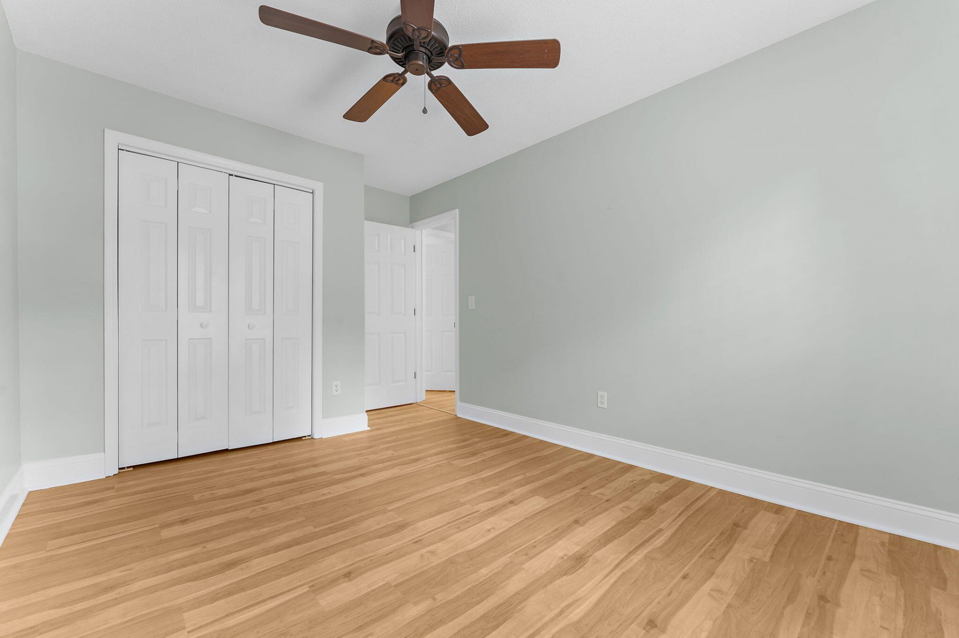 108 New Spring Court Photo 23